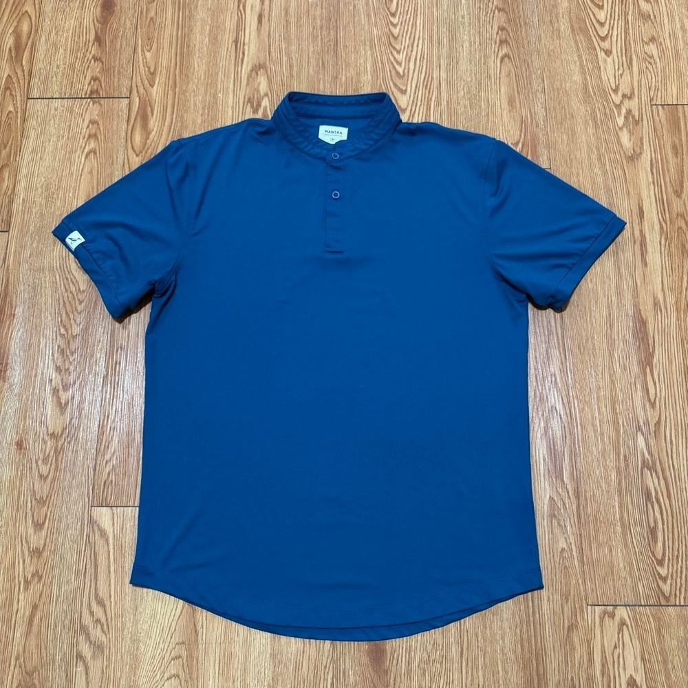 Mantra Men's Henley Shirt Medium Performance Golf Blue Short Sleeve